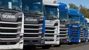 Scania Trucks in Reihe